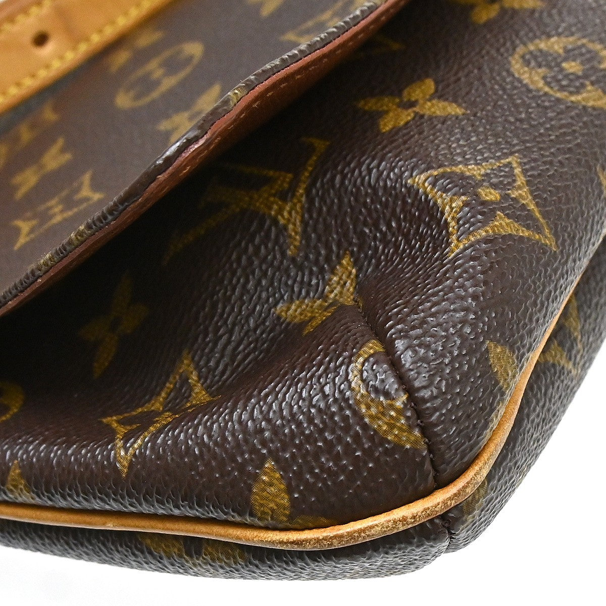 Louis Vuitton Musette Tango Monogram Canvas Brown Canvas Shoulder Bag Bag (Pre-Owned)