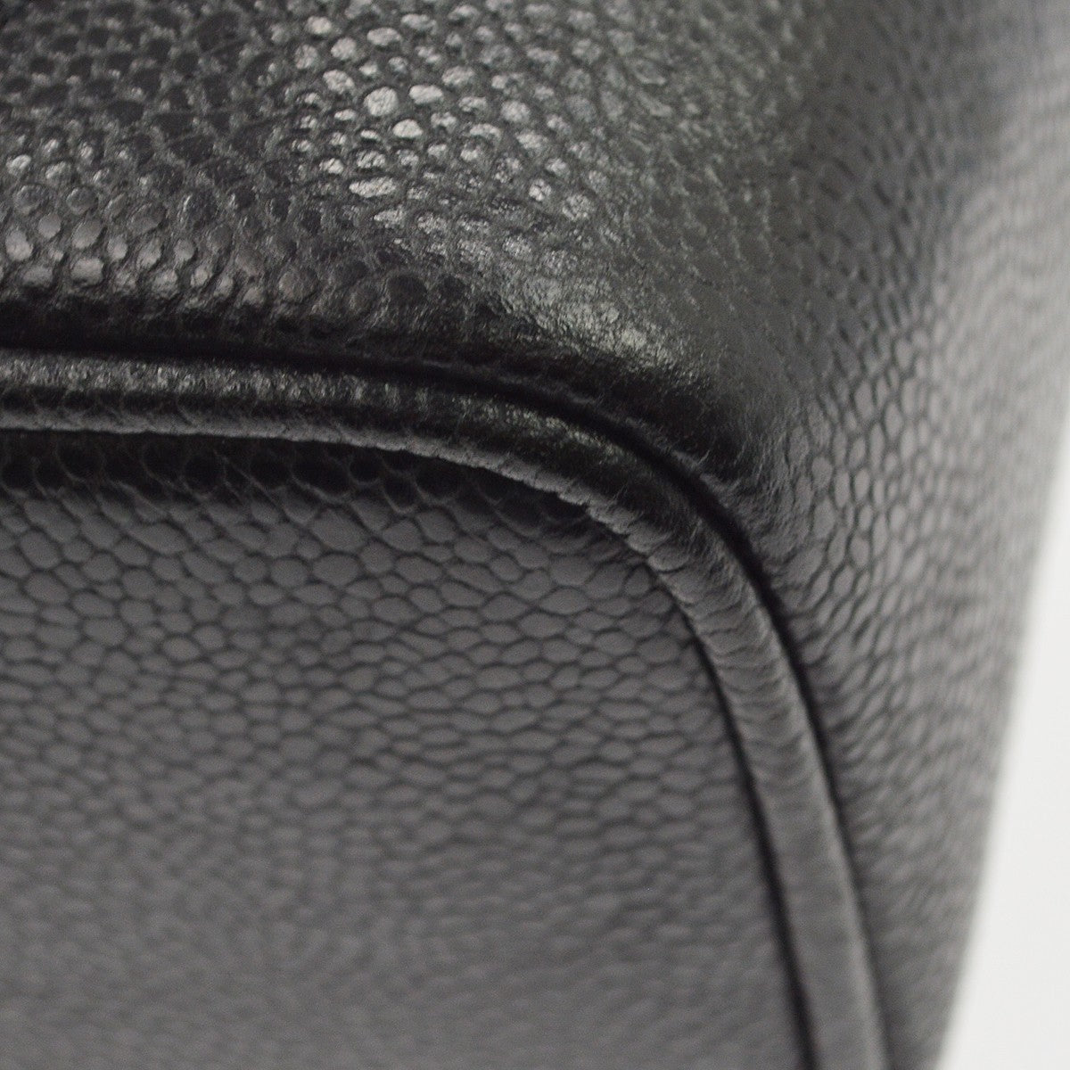 Chanel Vintage Timeless Cosmetic Case Caviar Black Leather Clutche & Pouche Bag (Pre-Owned)