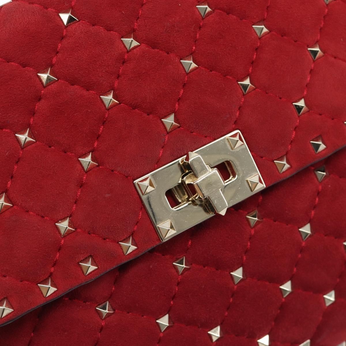 Valentino Garavani Rockstud Spike Flap Quilted Suede Red Suede Handbag (Pre-Owned)