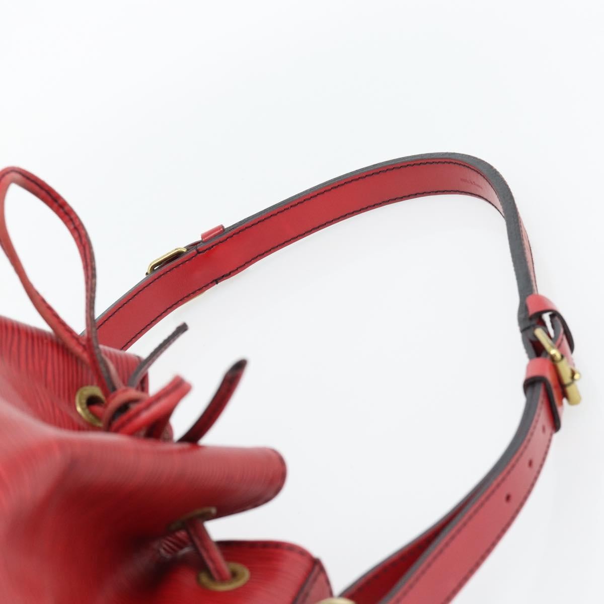 Louis Vuitton Petit Noe Epi Leather Red Leather Shoulder Bag Bag (Pre-Owned)