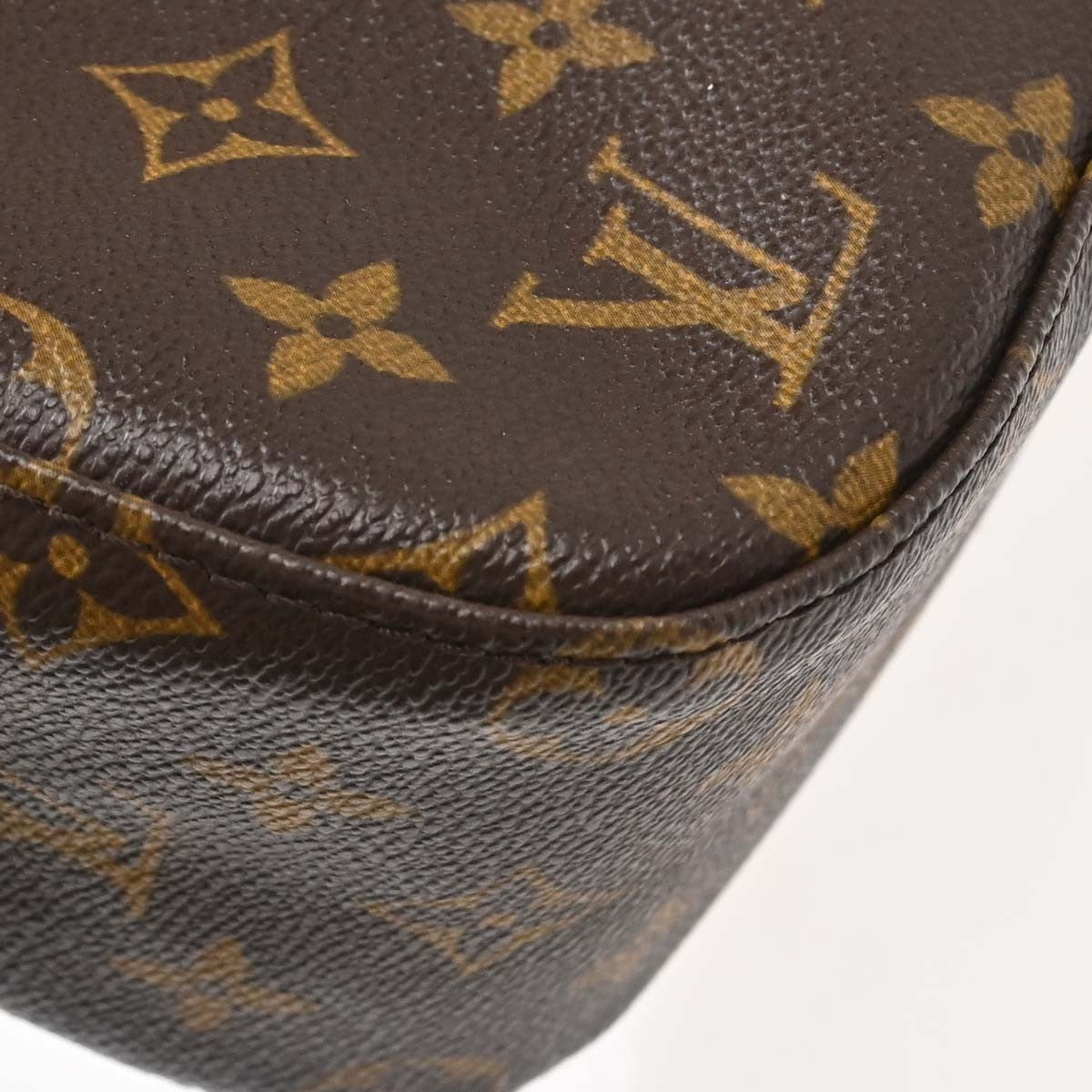Louis Vuitton Monogram Looping Monogram Canvas Brown Canvas Shoulder Bag Bag (Pre-Owned)