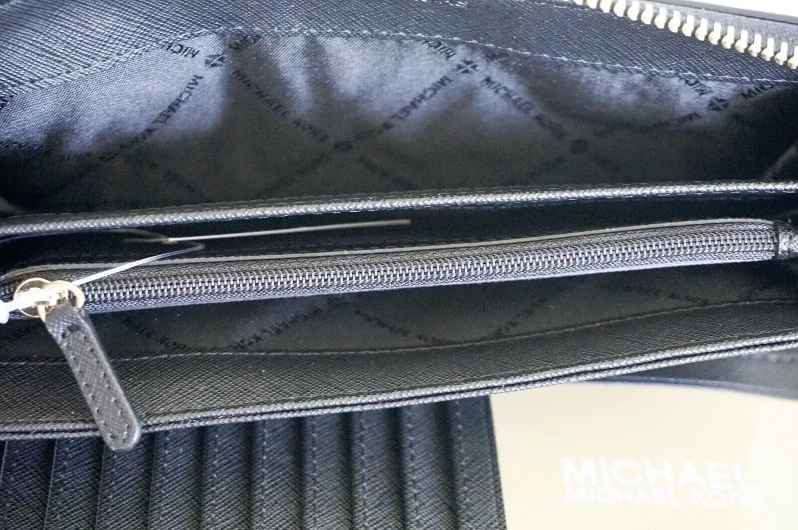 Michael Kors Jet Set Travel Pebble Leather Continental Long Wallet Wristlet[Black/SV]