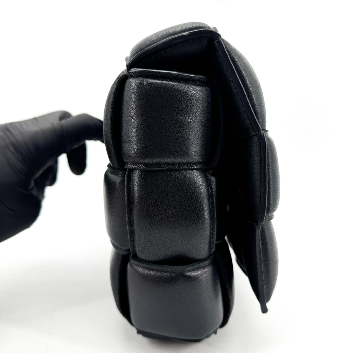 Bottega Veneta Cassette Padded Maxi Intrecciato Leather Black Leather Crossbody Bag Bag (Pre-Owned)
