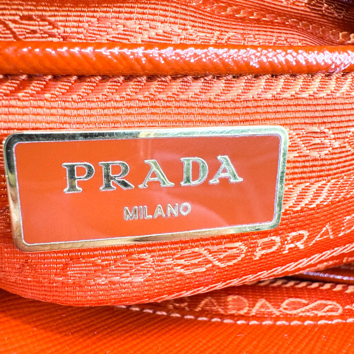 Prada Galleria  Strap Leather Red Leather Handbag (Pre-Owned)