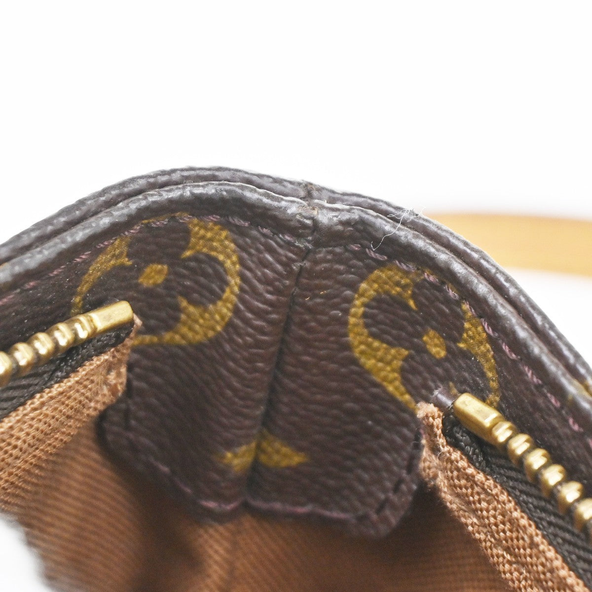 Louis Vuitton Trotteur Monogram Canvas Brown Canvas Clutche & Pouche Bag (Pre-Owned)