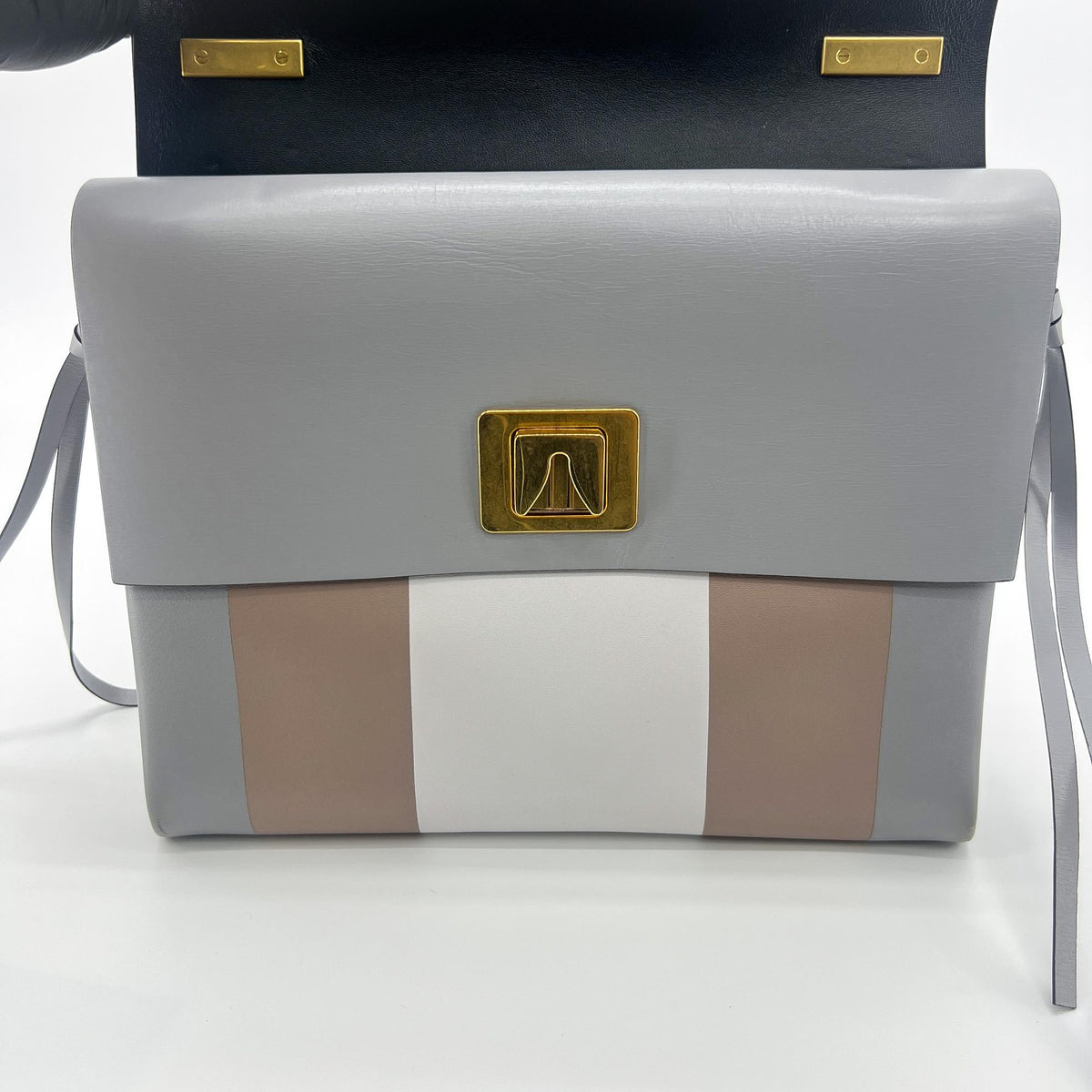Valentino Garavani Vring Shoulder Bag Leather Multicolour Leather Shoulder Bag Bag (Pre-Owned)