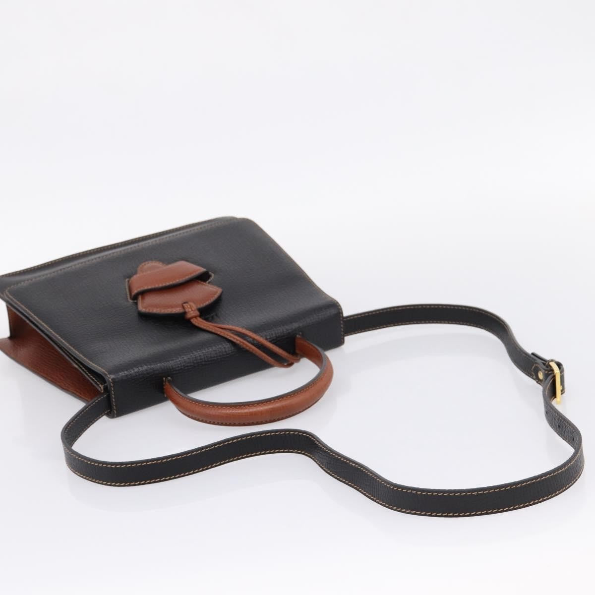 Loewe Barcelona Leather Black Leather Shoulder Bag Bag (Pre-Owned)