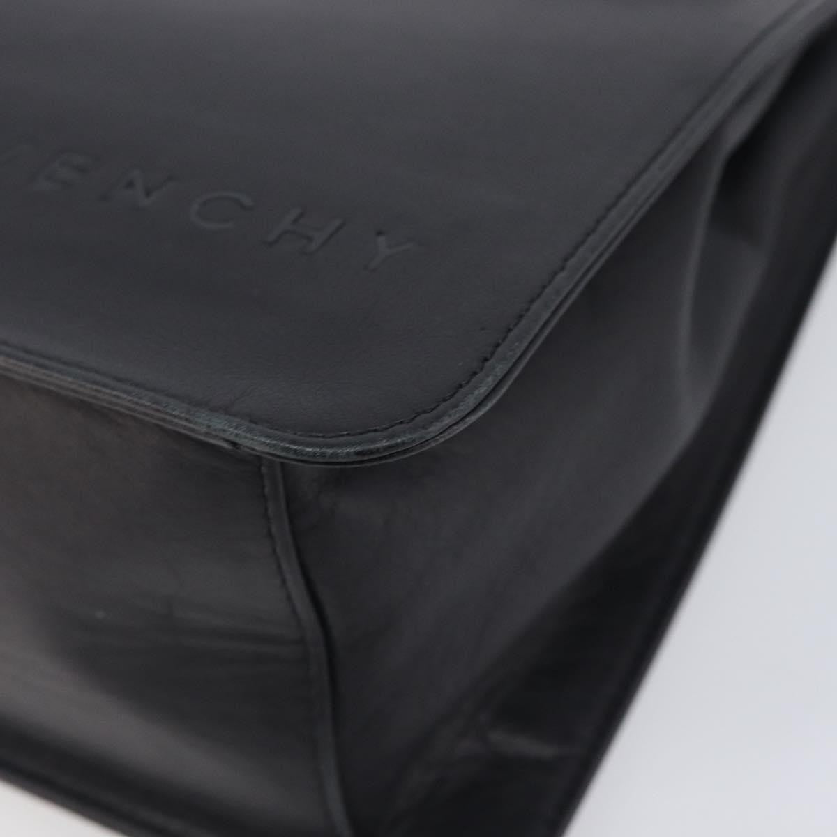 Givenchy Handbag Leather Black Leather Handbag (Pre-Owned)