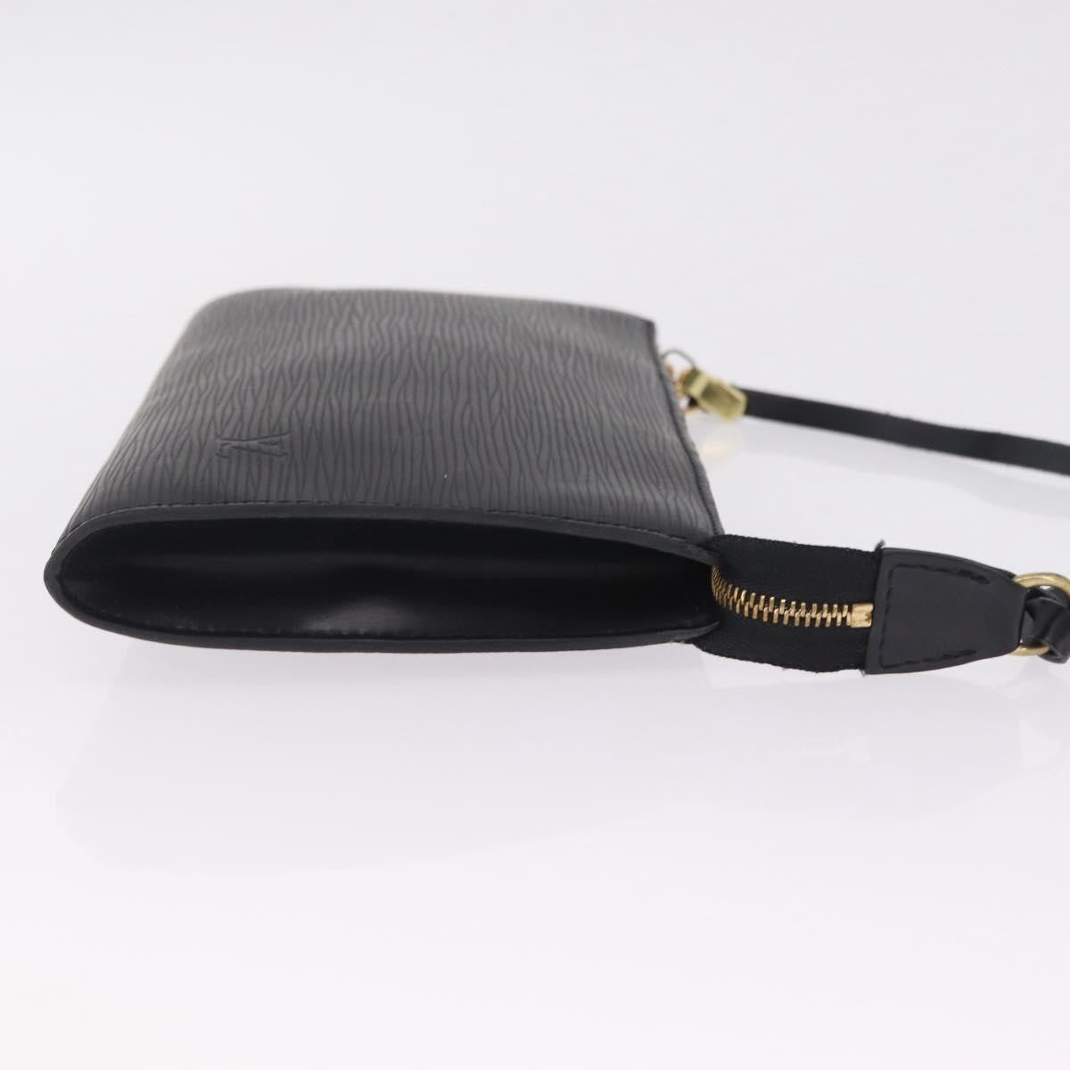 Louis Vuitton Pochette Accessoires Epi Leather Black Leather Clutche & Pouche Bag (Pre-Owned)