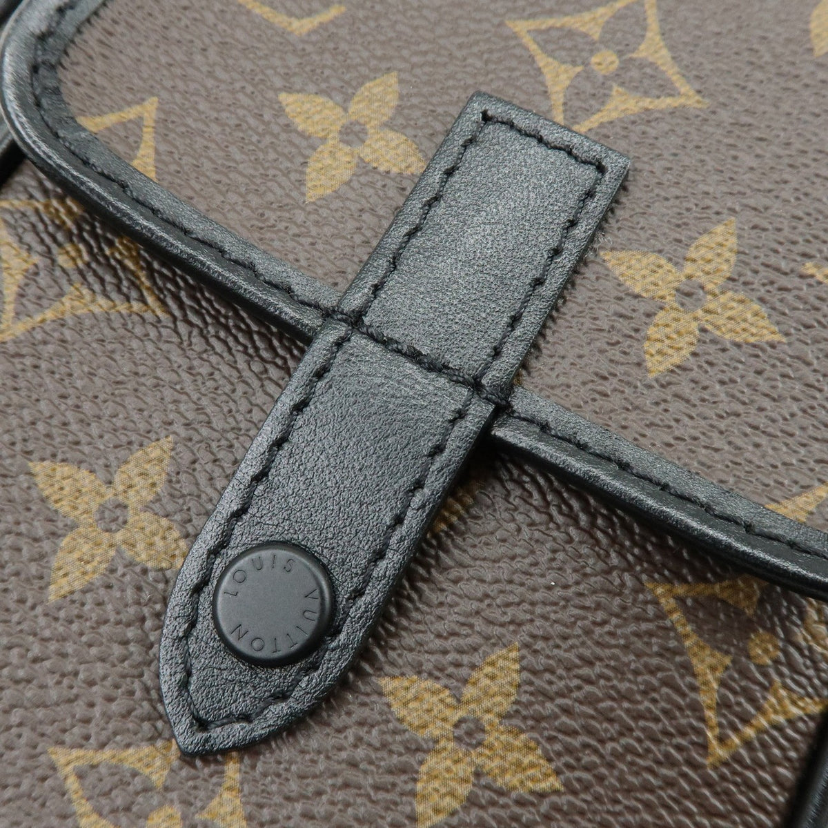 Louis Vuitton Christopher Wearable Macassar Monogram Canvas Brown Canvas Crossbody Bag Bag (Pre-Owned)