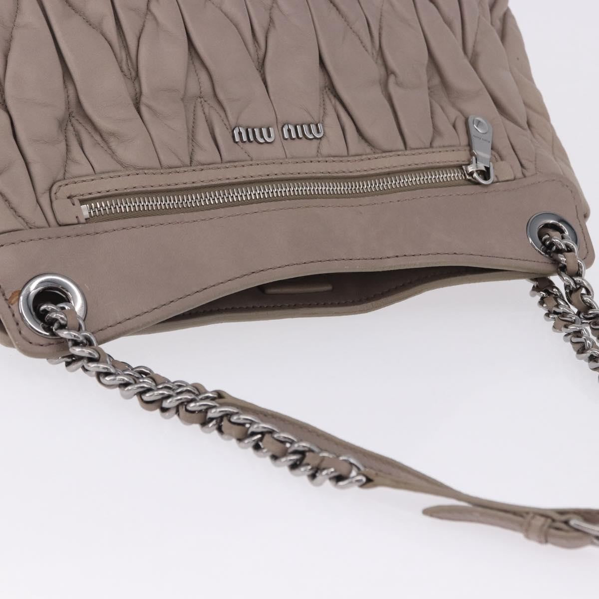 Miu Miu Chain Pushlock Matelassé Nappa Leather Beige Leather Shoulder Bag Bag (Pre-Owned)