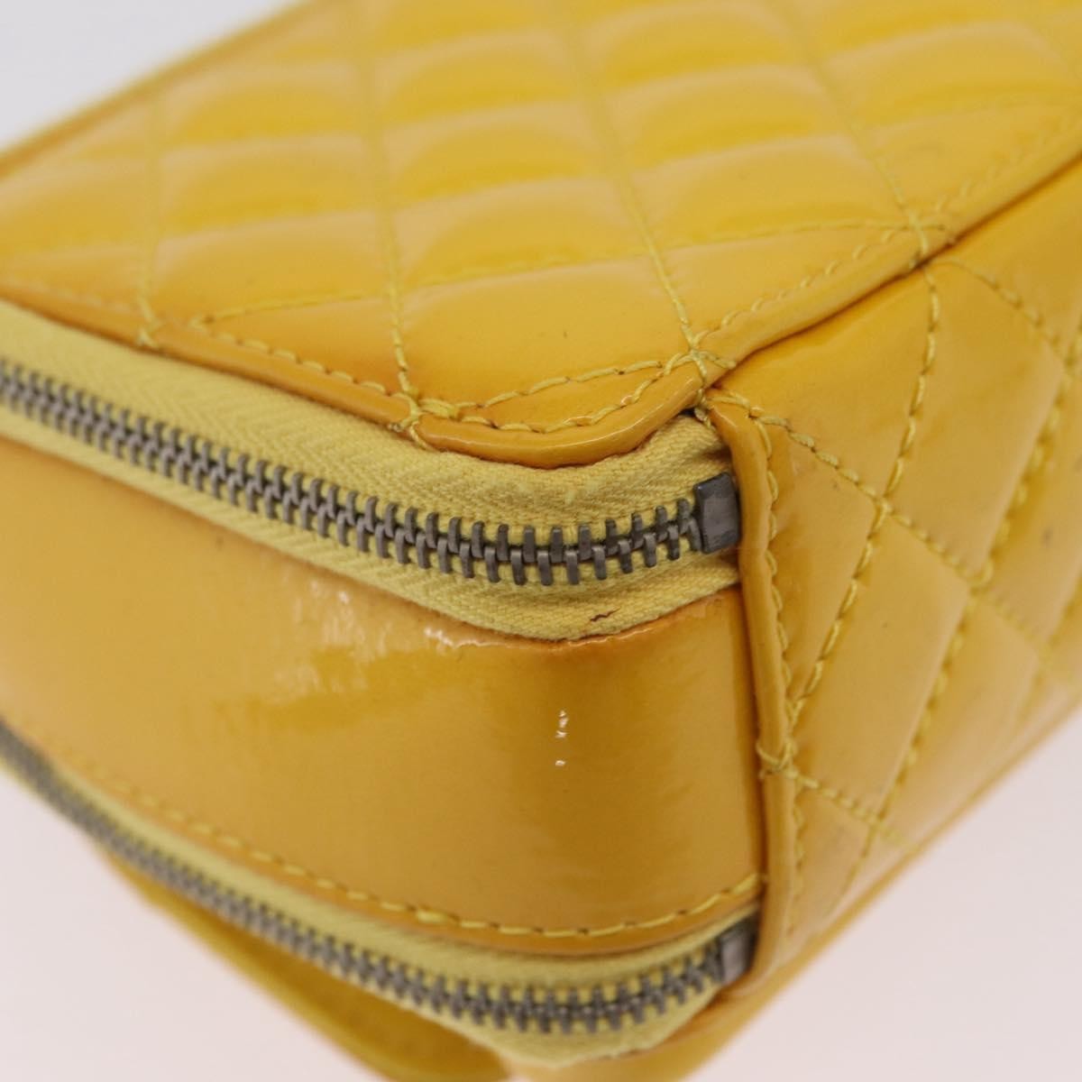 Chanel Pocket Box Camera Case Quilted Patent Yellow Patent_Leather Crossbody Bag Bag (Pre-Owned)