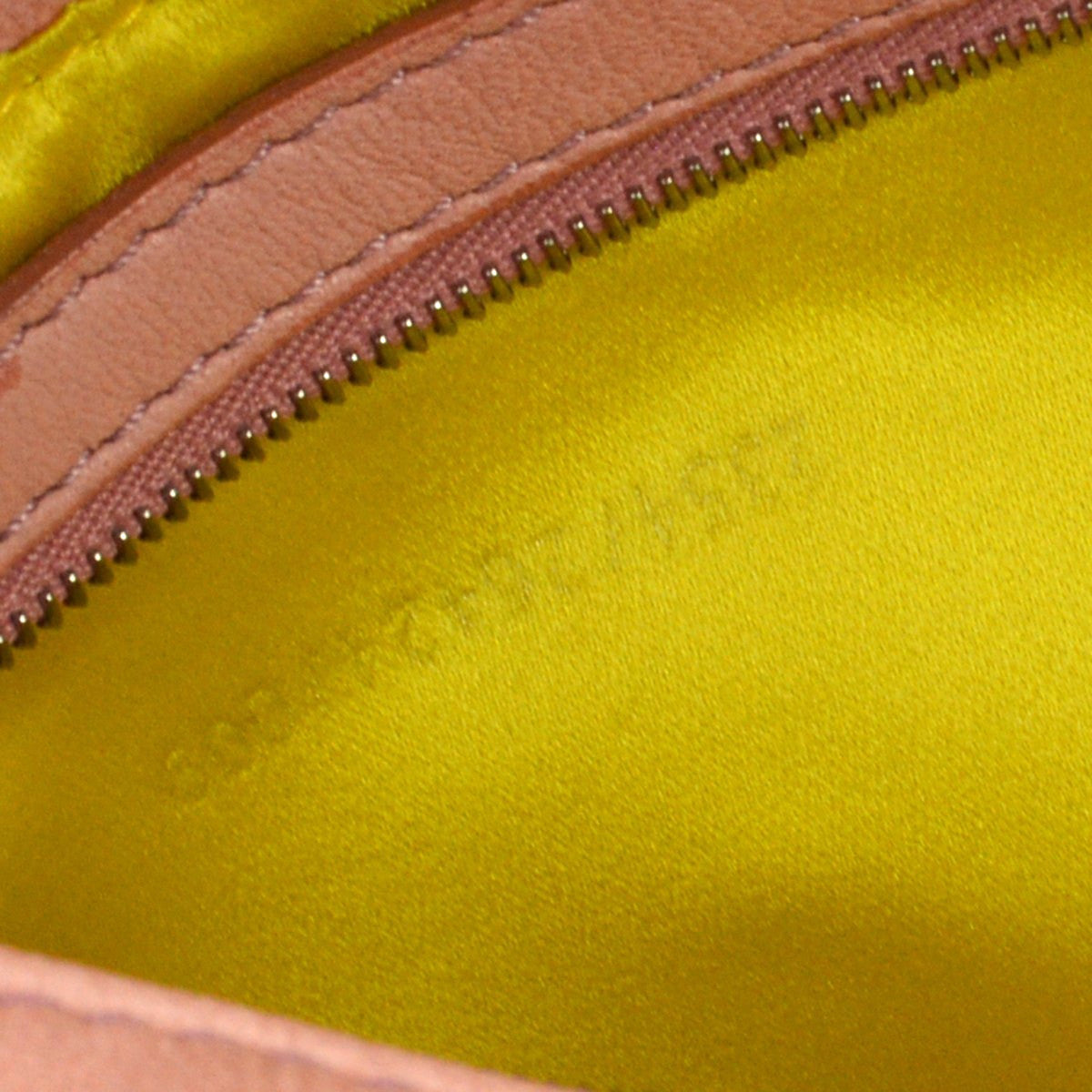 Fendi Baguette Leather Pink Leather Handbag (Pre-Owned)