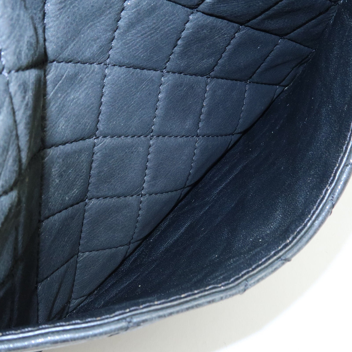 Chanel Shoulder Quilted Leather Black Calfskin Shoulder Bag Bag (Pre-Owned)