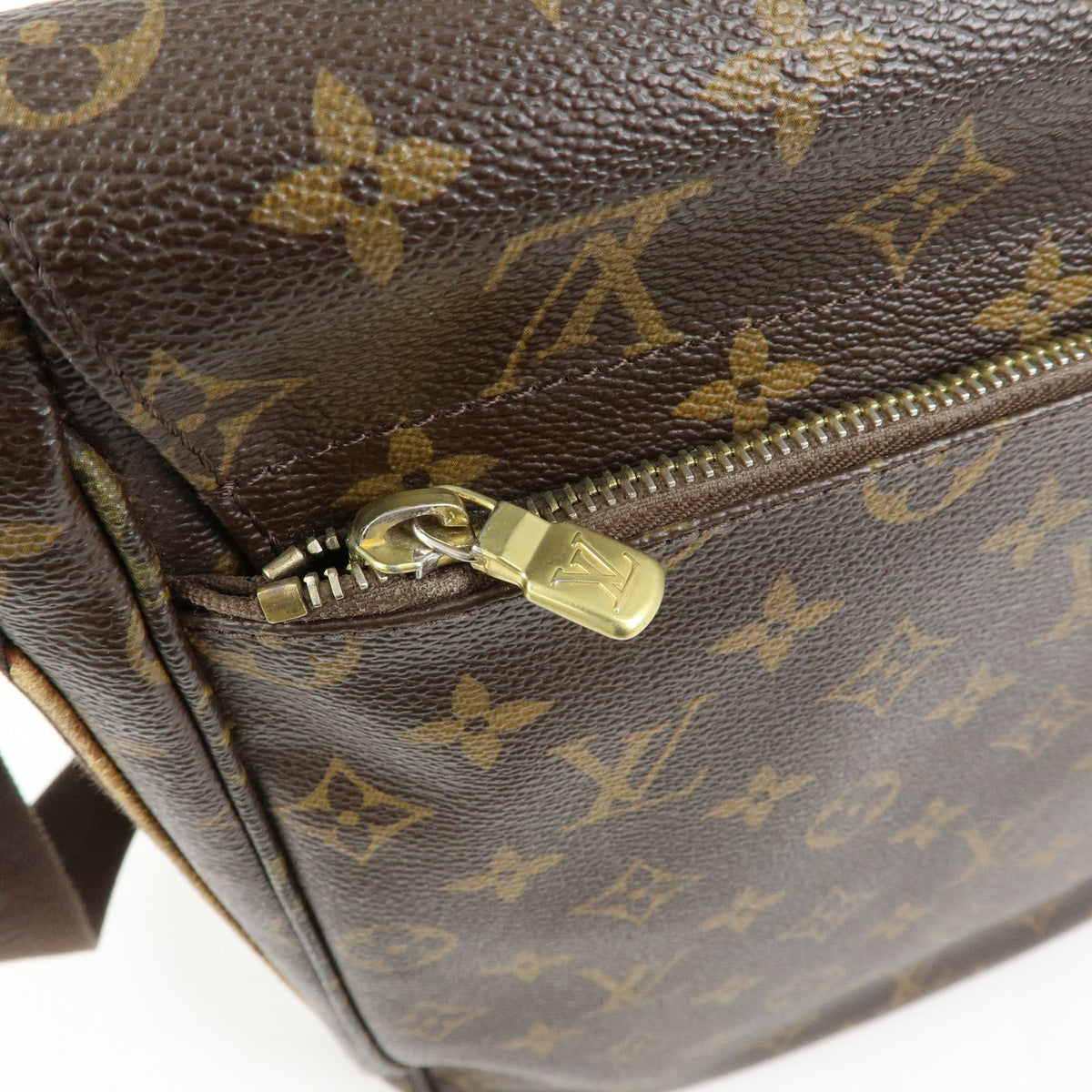 Louis Vuitton Beaubourg Messenger Monogram Canvas Brown Canvas Handbag (Pre-Owned)