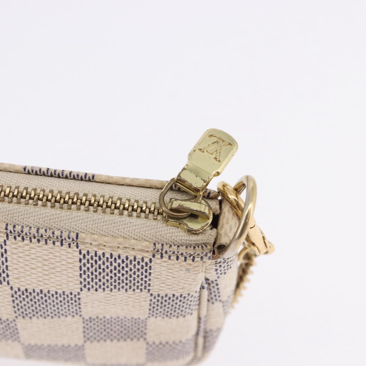 Louis Vuitton Mini Pochette Accessoires Damier Canvas Beige Canvas Clutche & Pouche Bag (Pre-Owned)