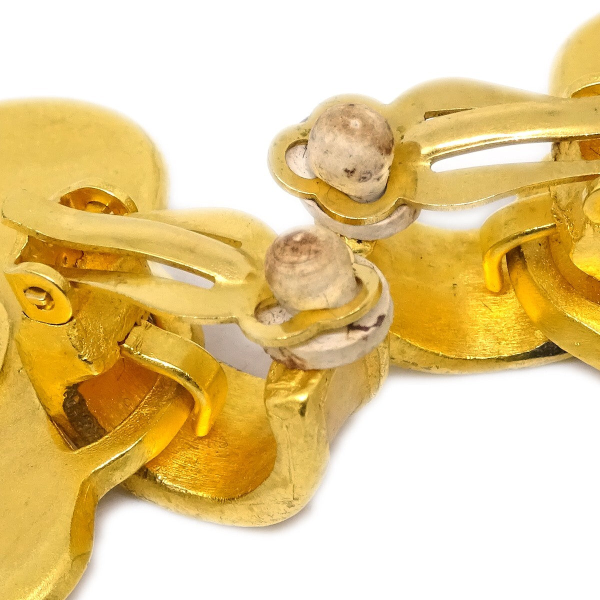 Chanel Vintage Cc Heart Clip-On Metal Gold Gold_Plated Earrings Jewelry (Pre-Owned)