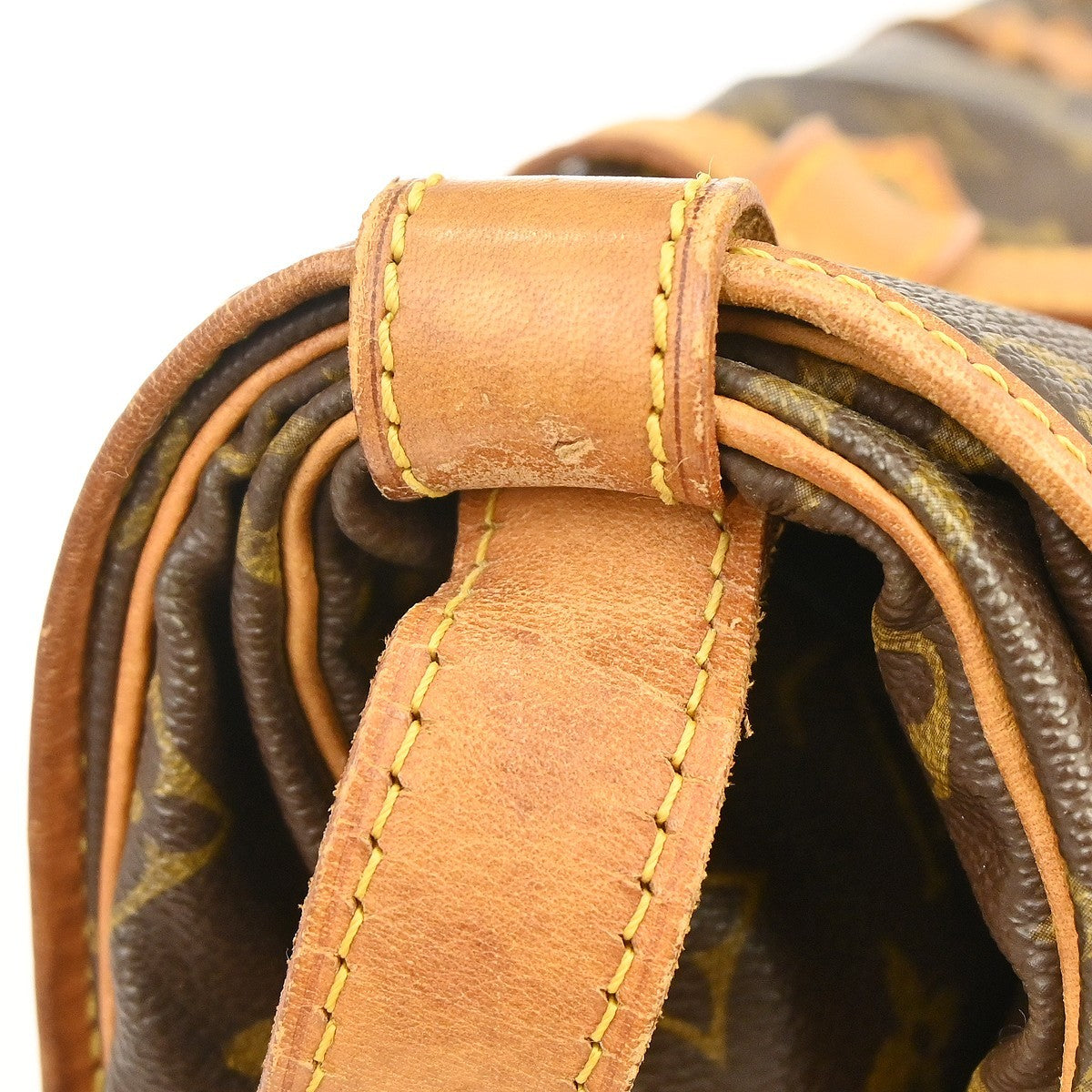 Louis Vuitton Saumur Monogram Canvas Brown Canvas Shoulder Bag Bag (Pre-Owned)