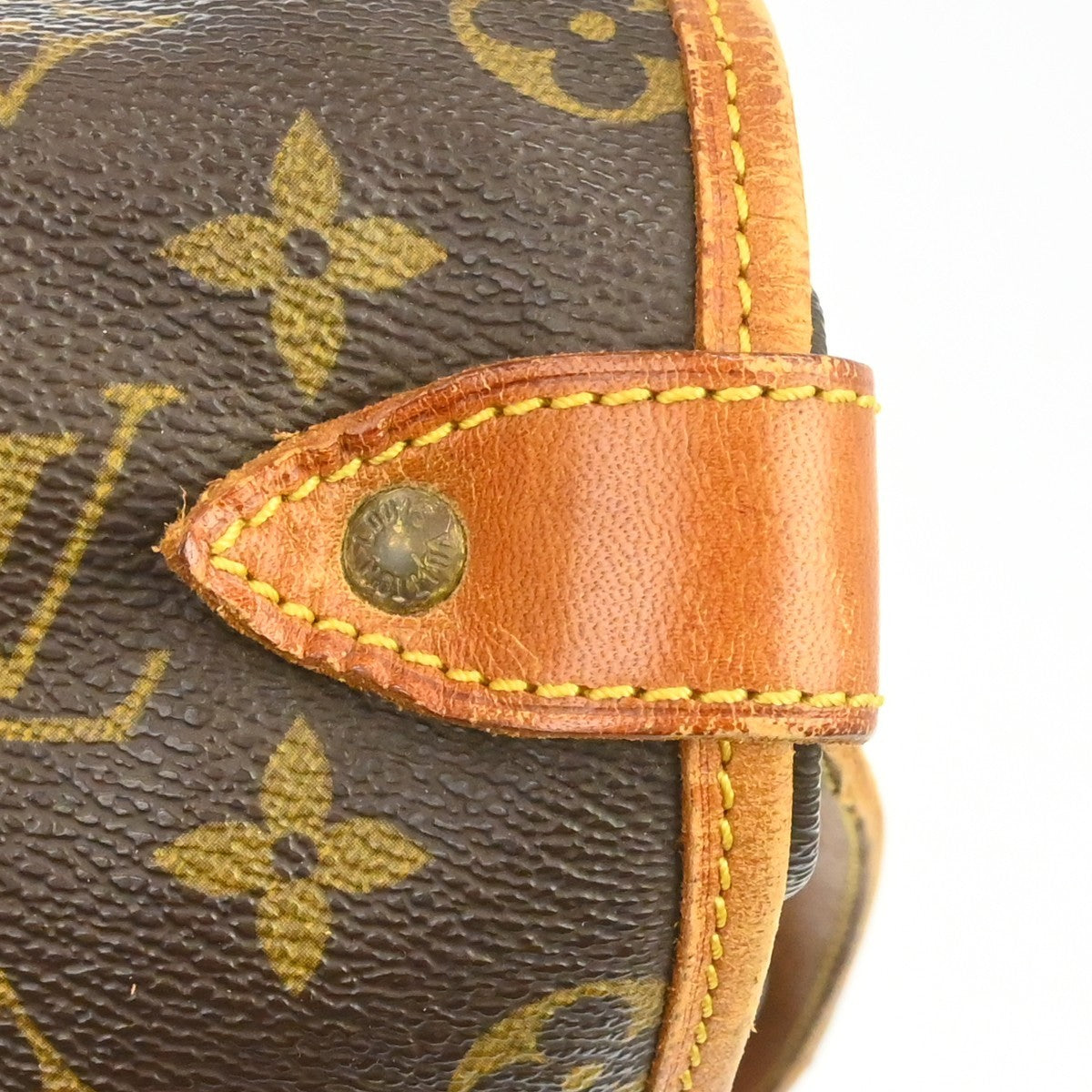 Louis Vuitton Saumur Monogram Brown Canvas Shoulder Bag Bag (Pre-Owned)