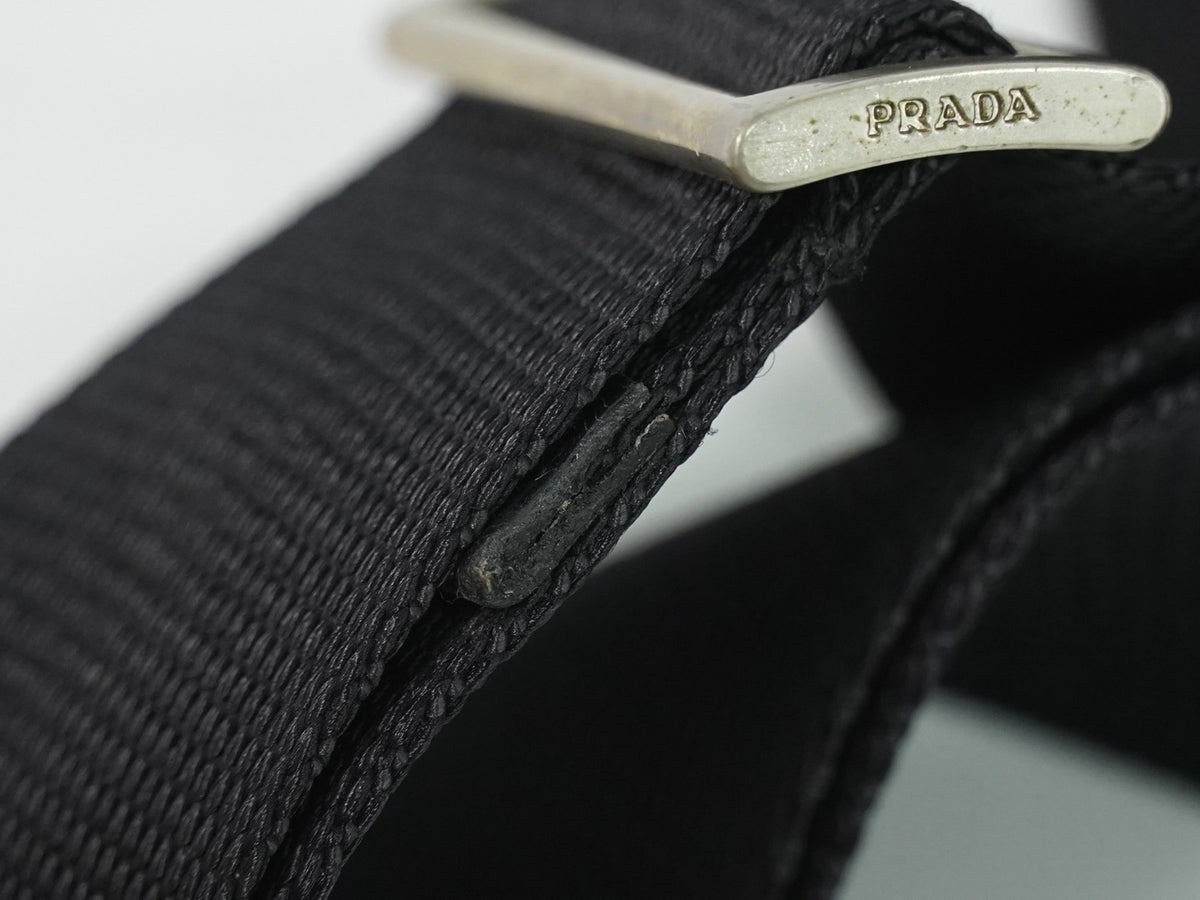 Prada Zip Buckle Messenger Tessuto Black Nylon Shoulder Bag Bag (Pre-Owned)