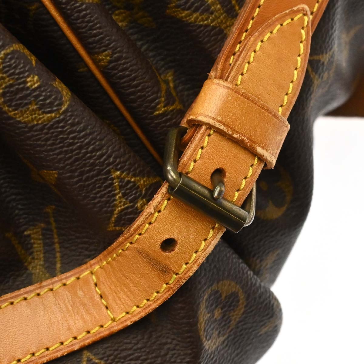 Louis Vuitton Saumur Monogram Canvas Brown Canvas Shoulder Bag Bag (Pre-Owned)