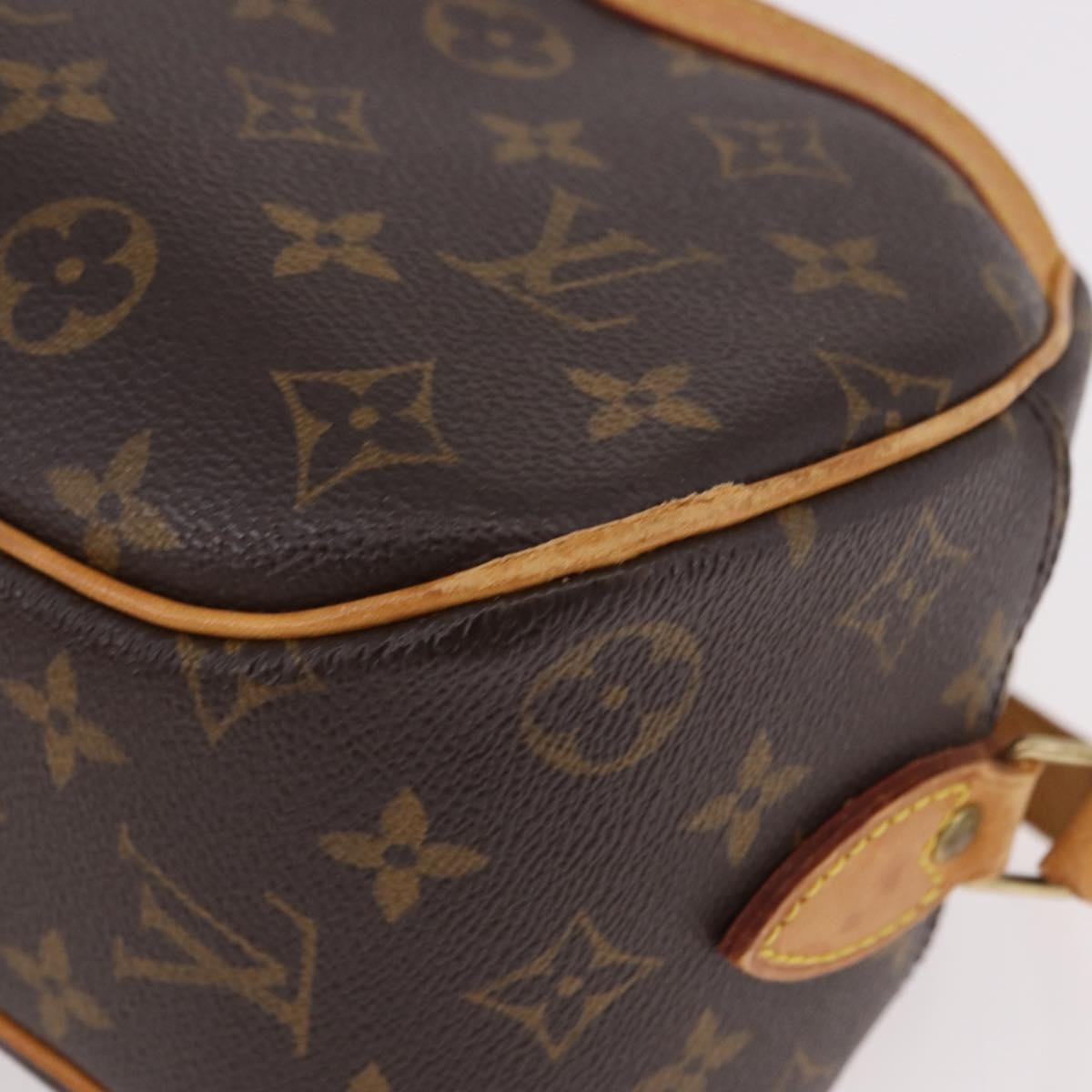 Louis Vuitton Blois Monogram Canvas Brown Canvas Shoulder Bag Bag (Pre-Owned)