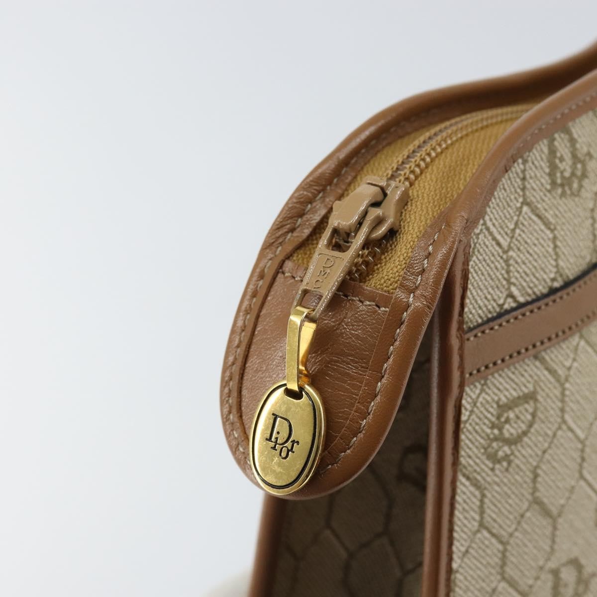 Christian Dior Vintage Honeycomb Zip Coated Canvas Beige Canvas Clutche & Pouche Bag (Pre-Owned)