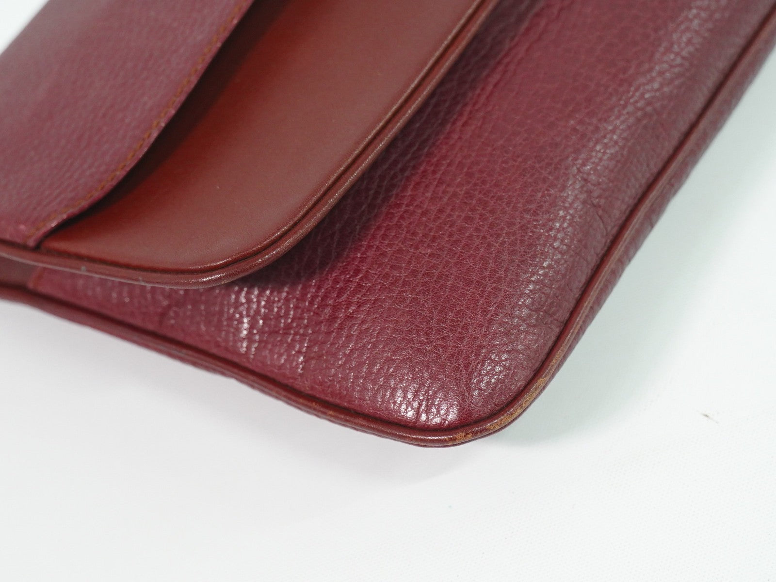 Cartier Must De Cartier Leather Burgundy Leather Shoulder Bag Bag (Pre-Owned)
