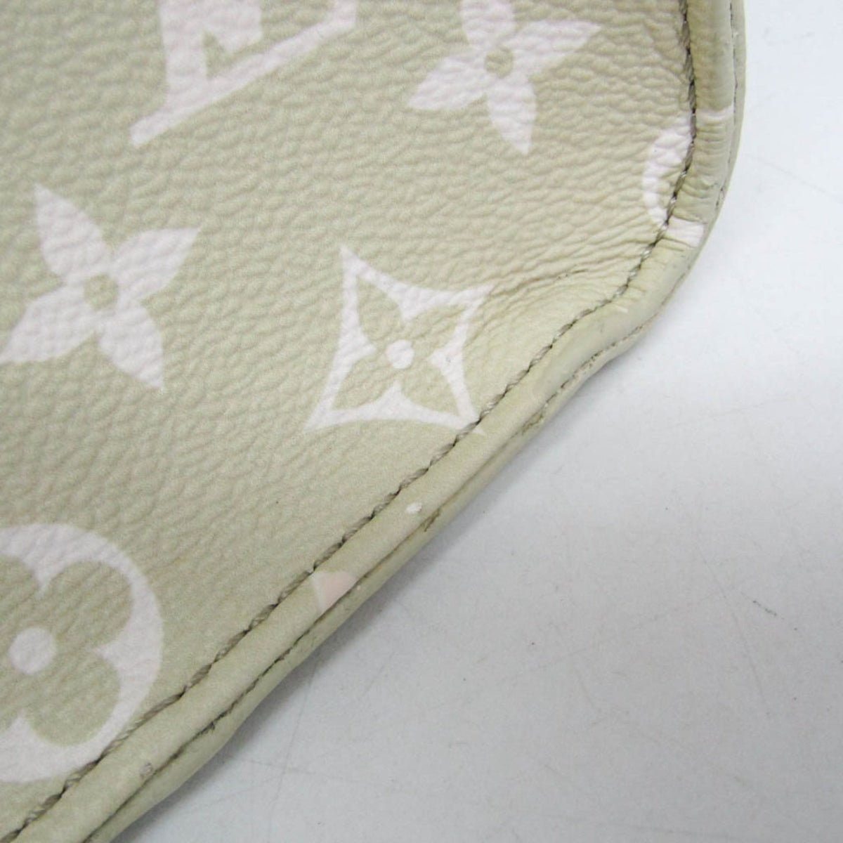 Louis Vuitton Onthego Spring In The City Monogram Giant Canvas Khaki Canvas Tote Bag Bag (Pre-Owned)