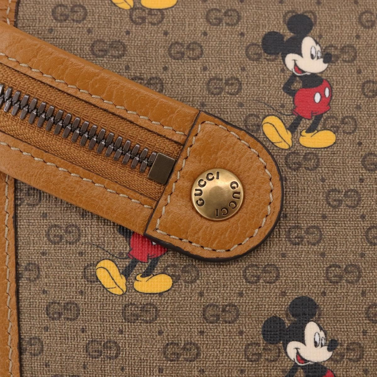 Gucci Disney Mickey Mouse Front Zip Printed Mini Gg Coated Canvas Beige Canvas Clutche & Pouche Bag (Pre-Owned)