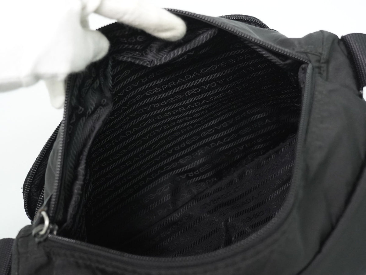 Prada Zip Buckle Messenger Tessuto Black Nylon Shoulder Bag Bag (Pre-Owned)
