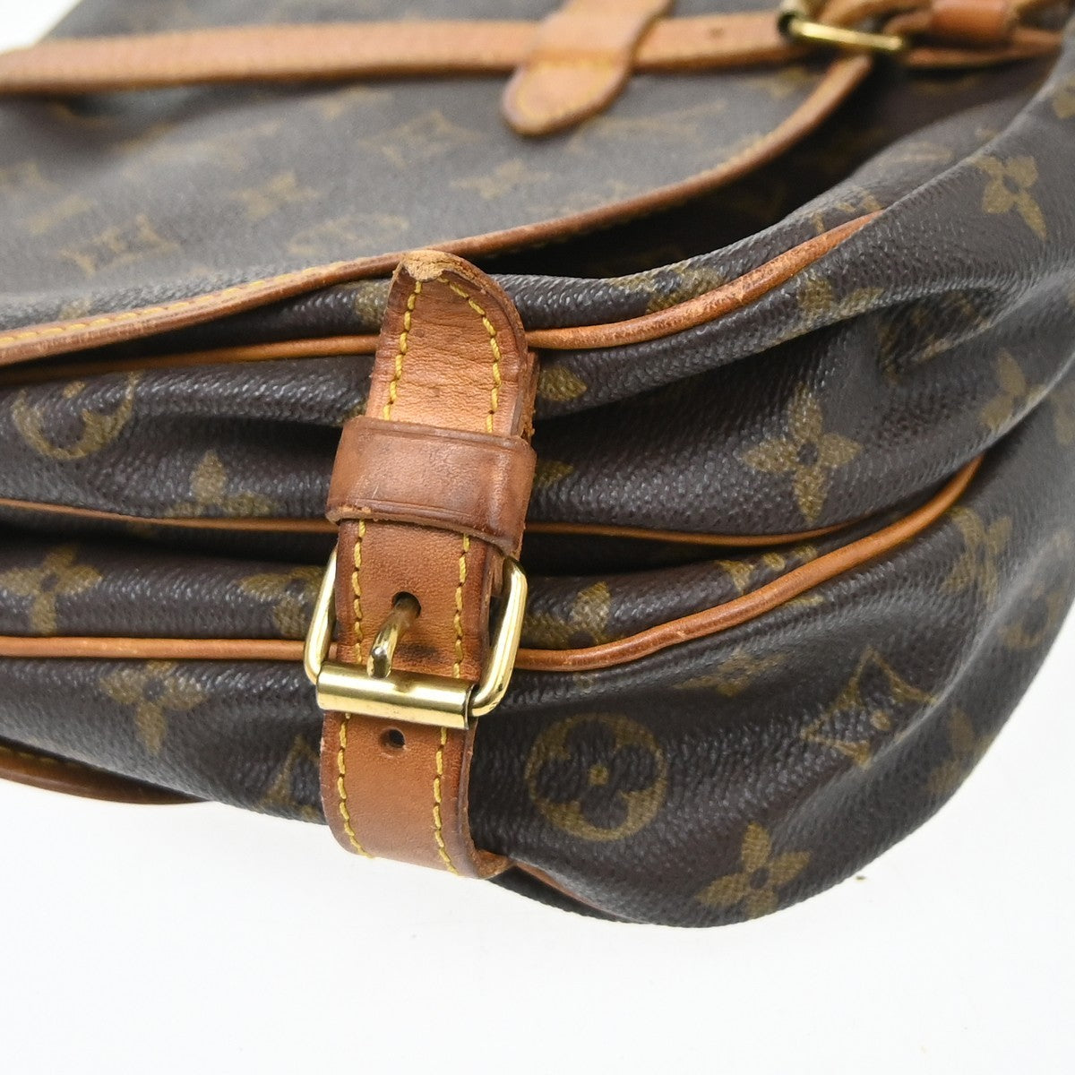 Louis Vuitton Saumur Monogram Canvas Brown Canvas Shoulder Bag Bag (Pre-Owned)
