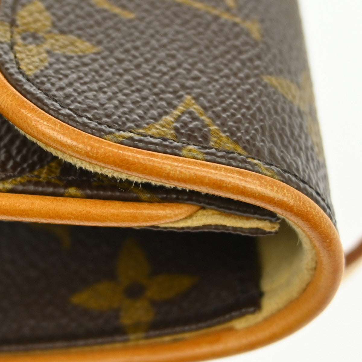Louis Vuitton Florentine Canvas Brown Canvas Clutche & Pouche Bag (Pre-Owned)