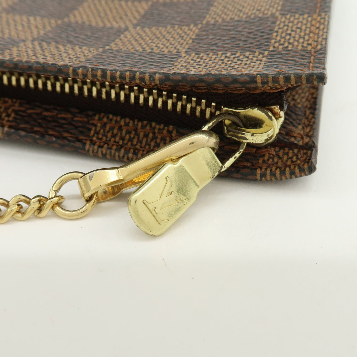 Louis Vuitton Marais Bucket Zip Damier Brown Canvas Clutche & Pouche Bag (Pre-Owned)