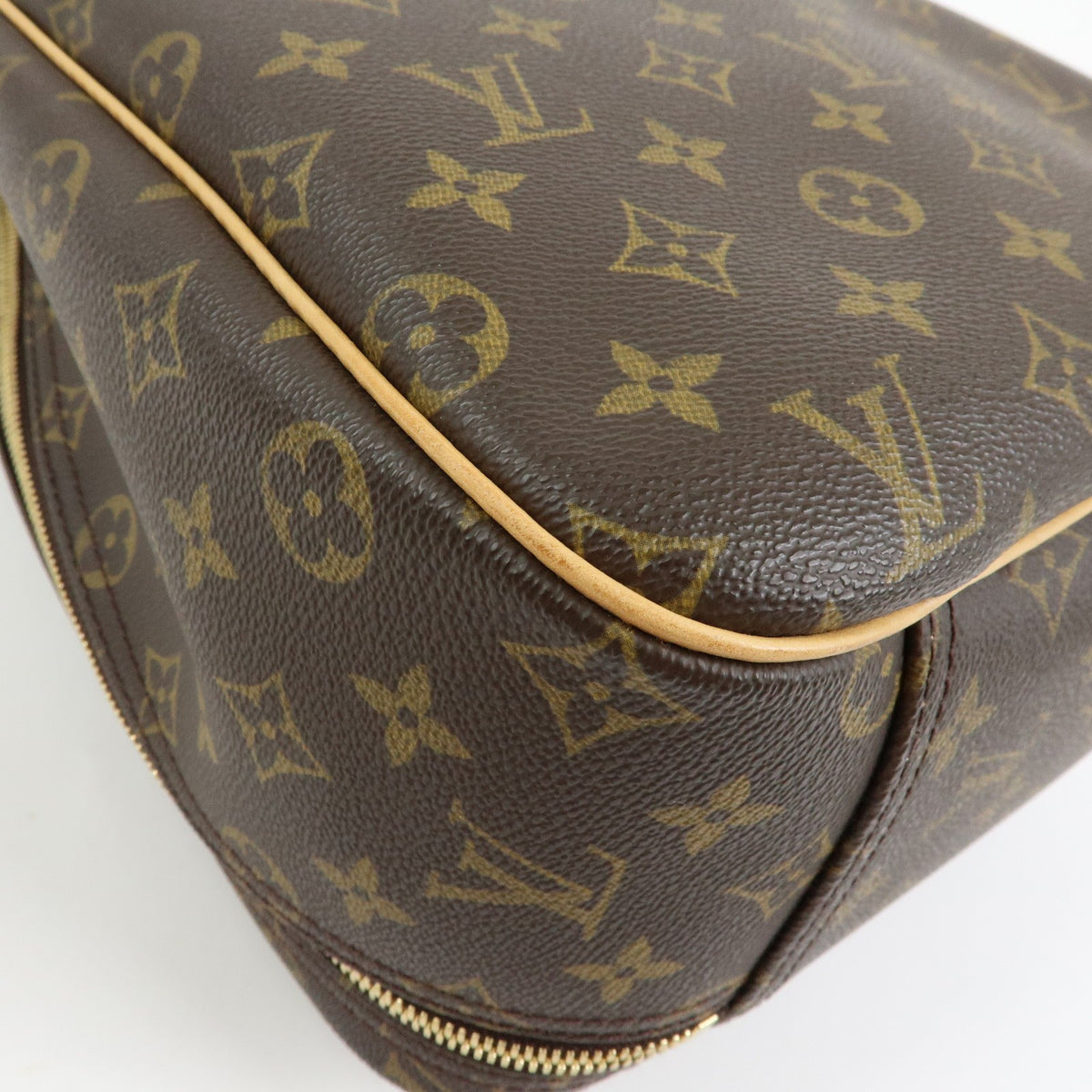 Louis Vuitton Excursion Monogram Canvas Brown Canvas Handbag (Pre-Owned)