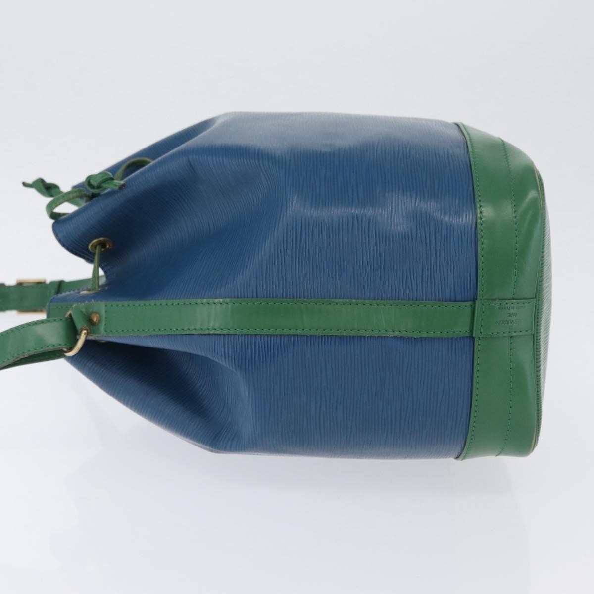 Louis Vuitton Bicolor Noe Epi Leather Blue Leather Shoulder Bag Bag (Pre-Owned)