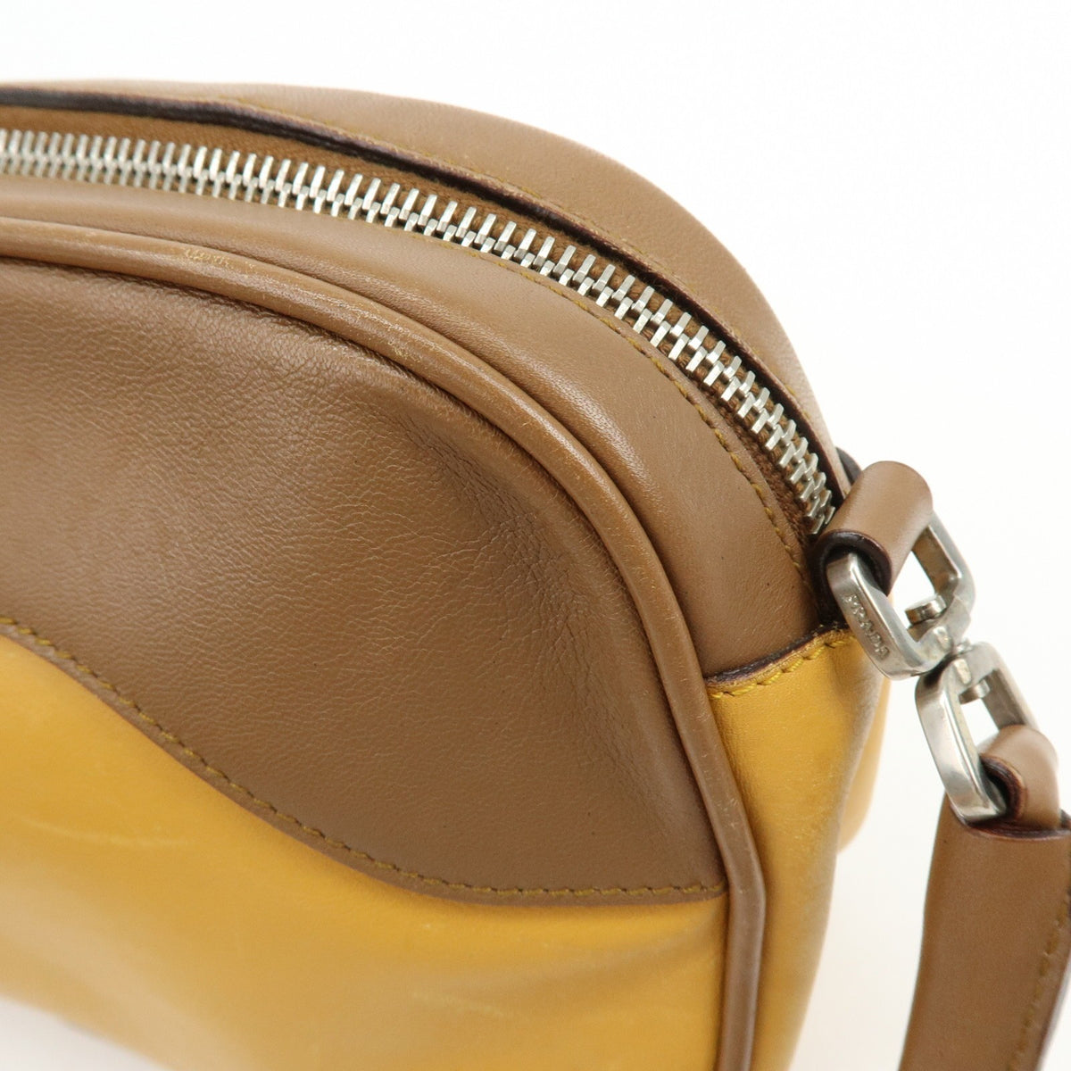 Prada Shoulder Leather Yellow Leather Shoulder Bag Bag (Pre-Owned)