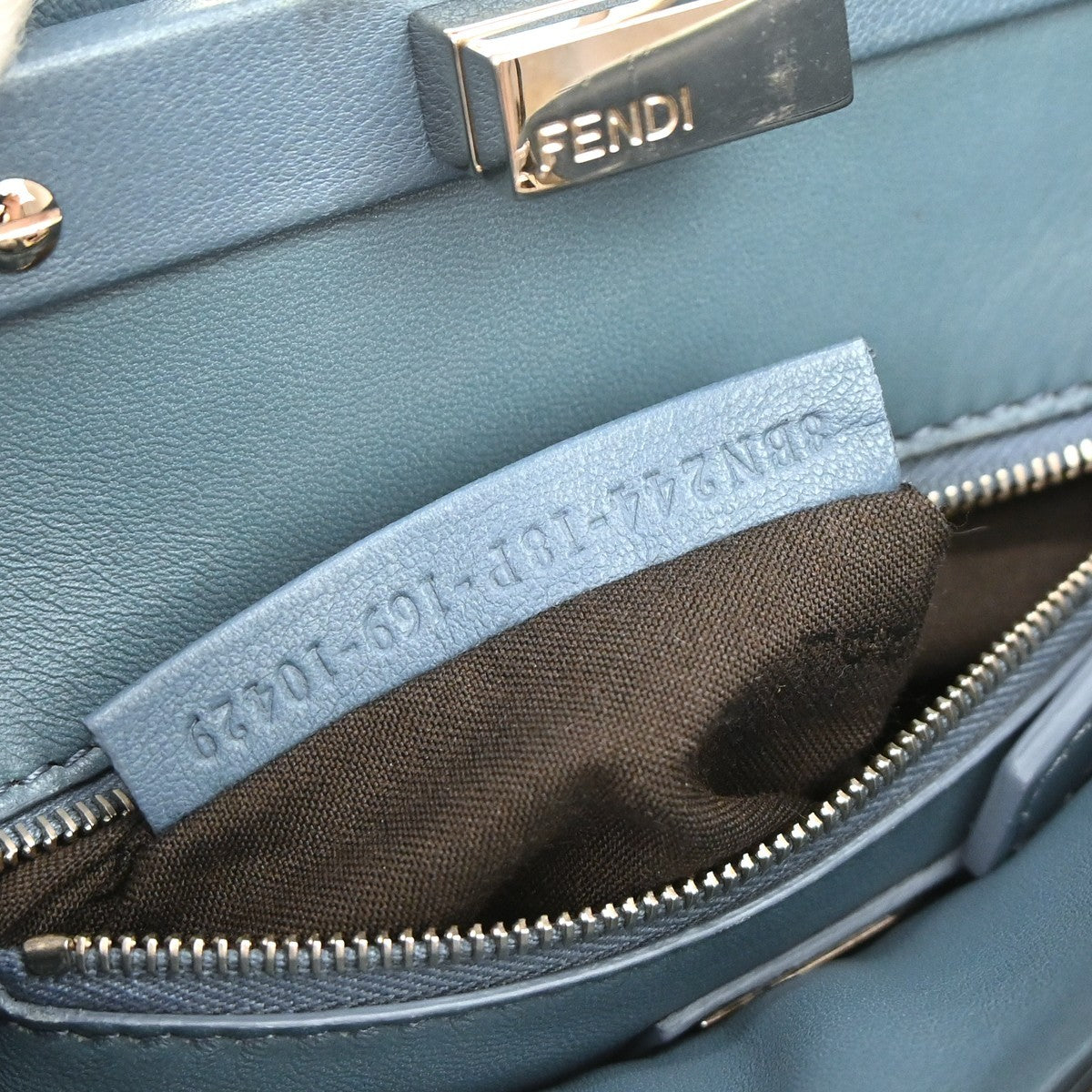 Fendi Peekaboo Leather Blue Leather Handbag (Pre-Owned)