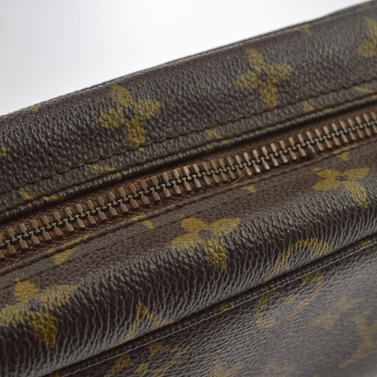 Louis Vuitton Trousse Toiletry Monogram Canvas Brown Canvas Toiletry Case Accessory (Pre-Owned)