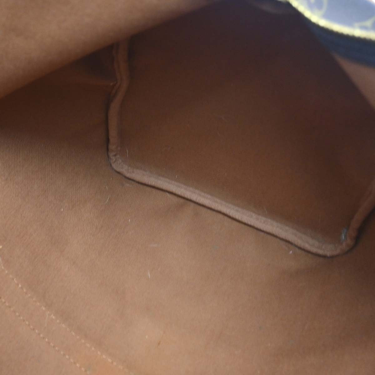 Louis Vuitton Keepall Monogram Canvas Brown Canvas Travel Bag Bag (Pre-Owned)