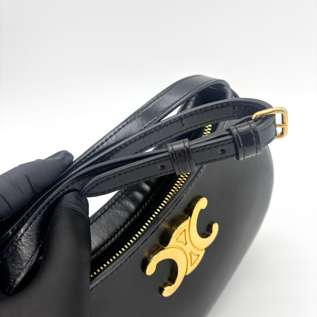 Celine Triomphe Tilly Smooth Calfskin Black Leather Handbag (Pre-Owned)