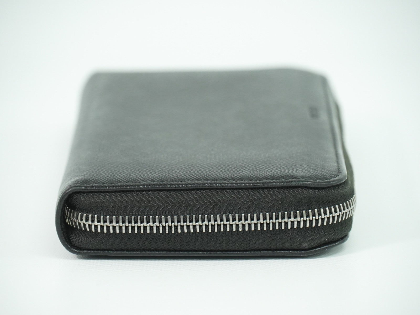 Prada Saffiano Leather Black Leather Wallets Accessory (Pre-Owned)
