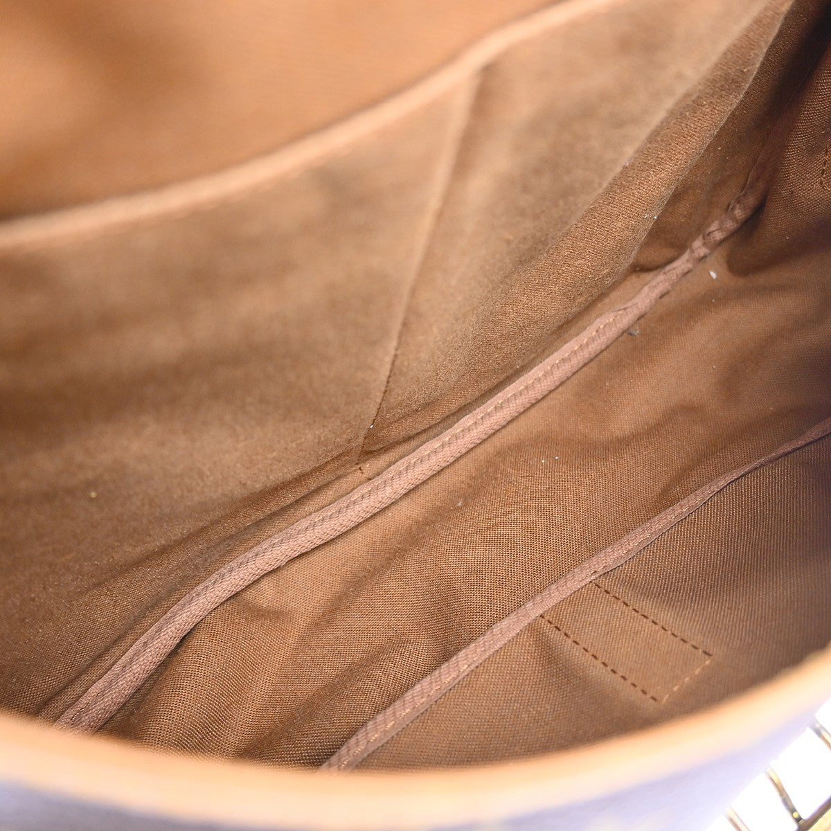 Louis Vuitton Saumur Monogram Brown Canvas Shoulder Bag Bag (Pre-Owned)
