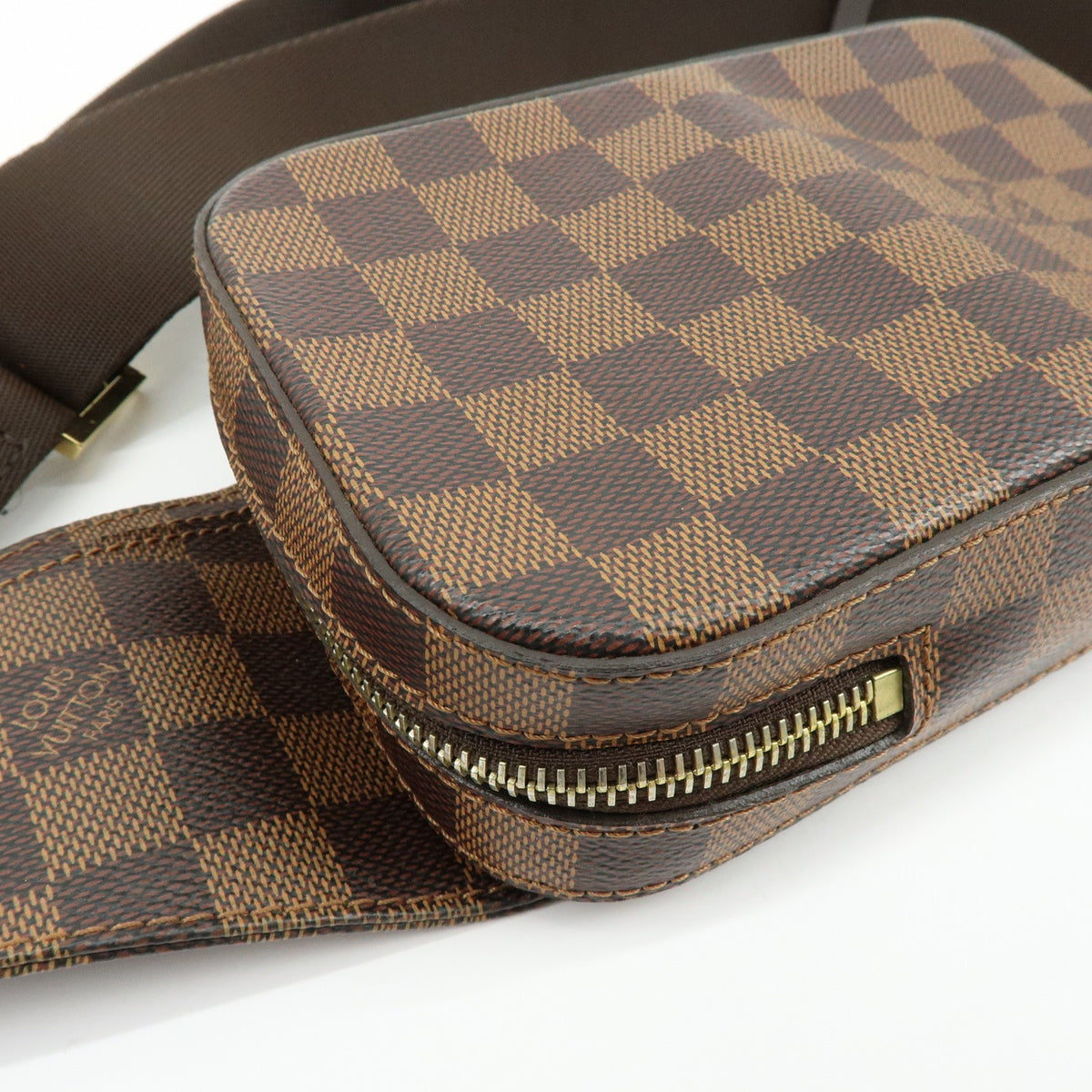Louis Vuitton Geronimos Waist Damier Brown Canvas Shoulder Bag Bag (Pre-Owned)