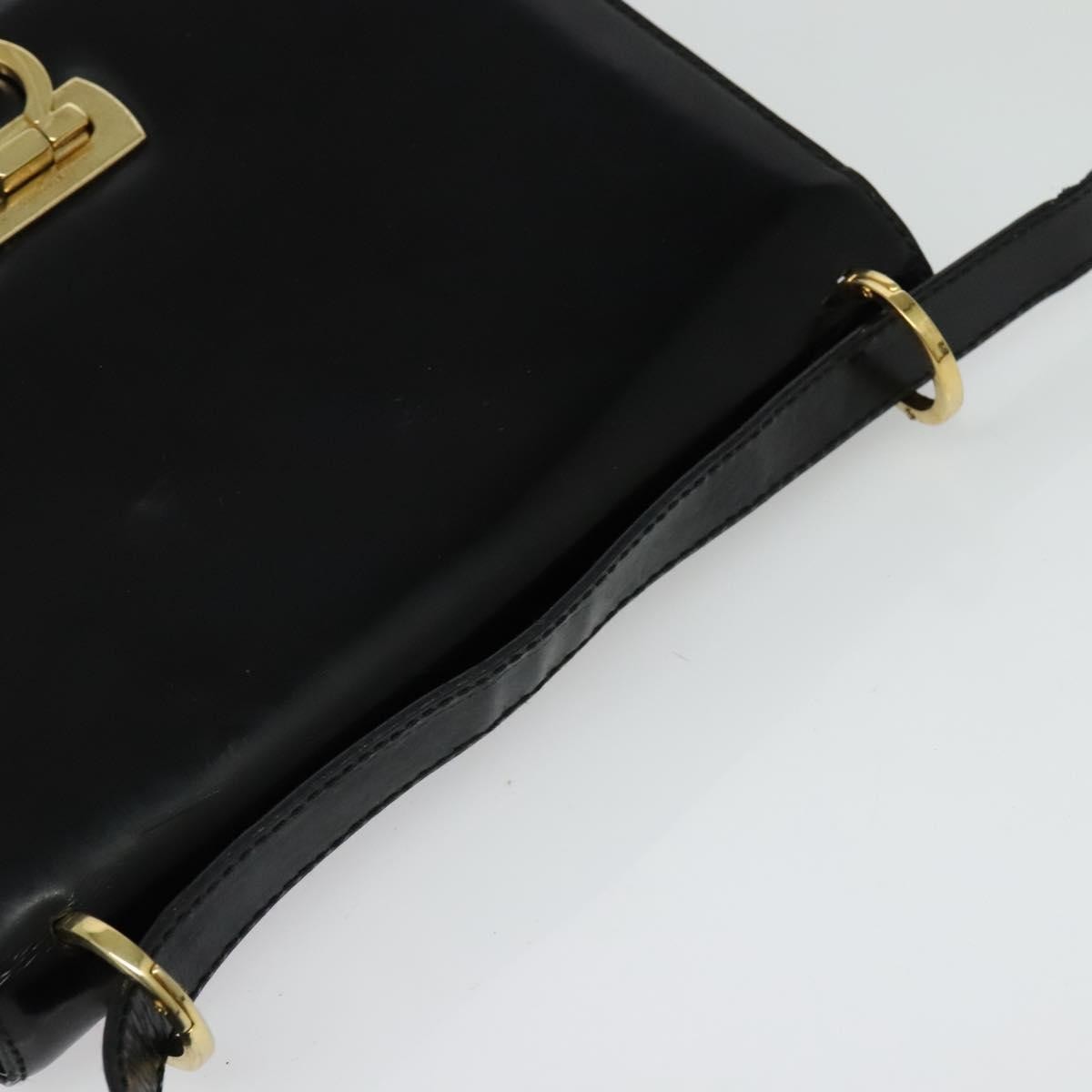 Salvatore Ferragamo Gancini Leather Black Leather Shoulder Bag Bag (Pre-Owned)