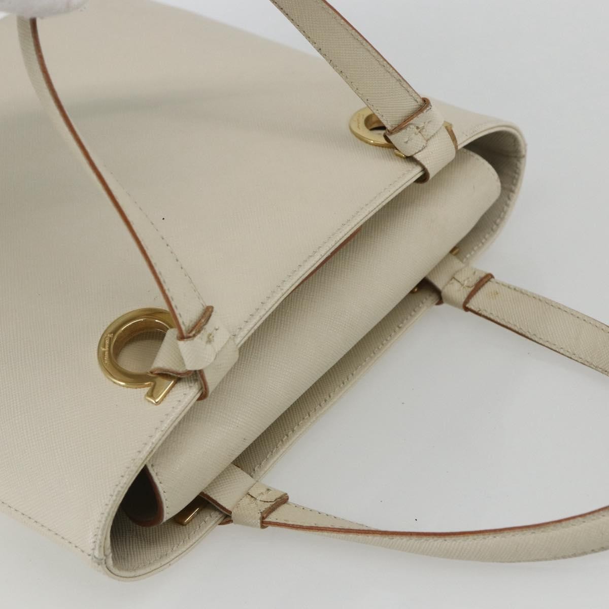 Salvatore Ferragamo Gancini Leather White Leather Handbag (Pre-Owned)