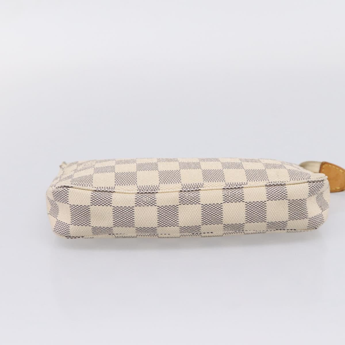Louis Vuitton Pochette Accessoires Nm Damier White Canvas Clutche & Pouche Bag (Pre-Owned)