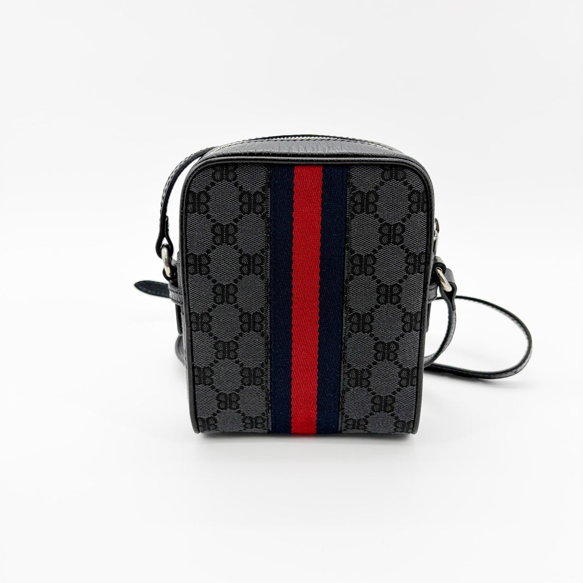 Balenciaga X Gucci The Hacker Project Zip Messenger Bb Canvas Black Canvas Shoulder Bag Bag (Pre-Owned)