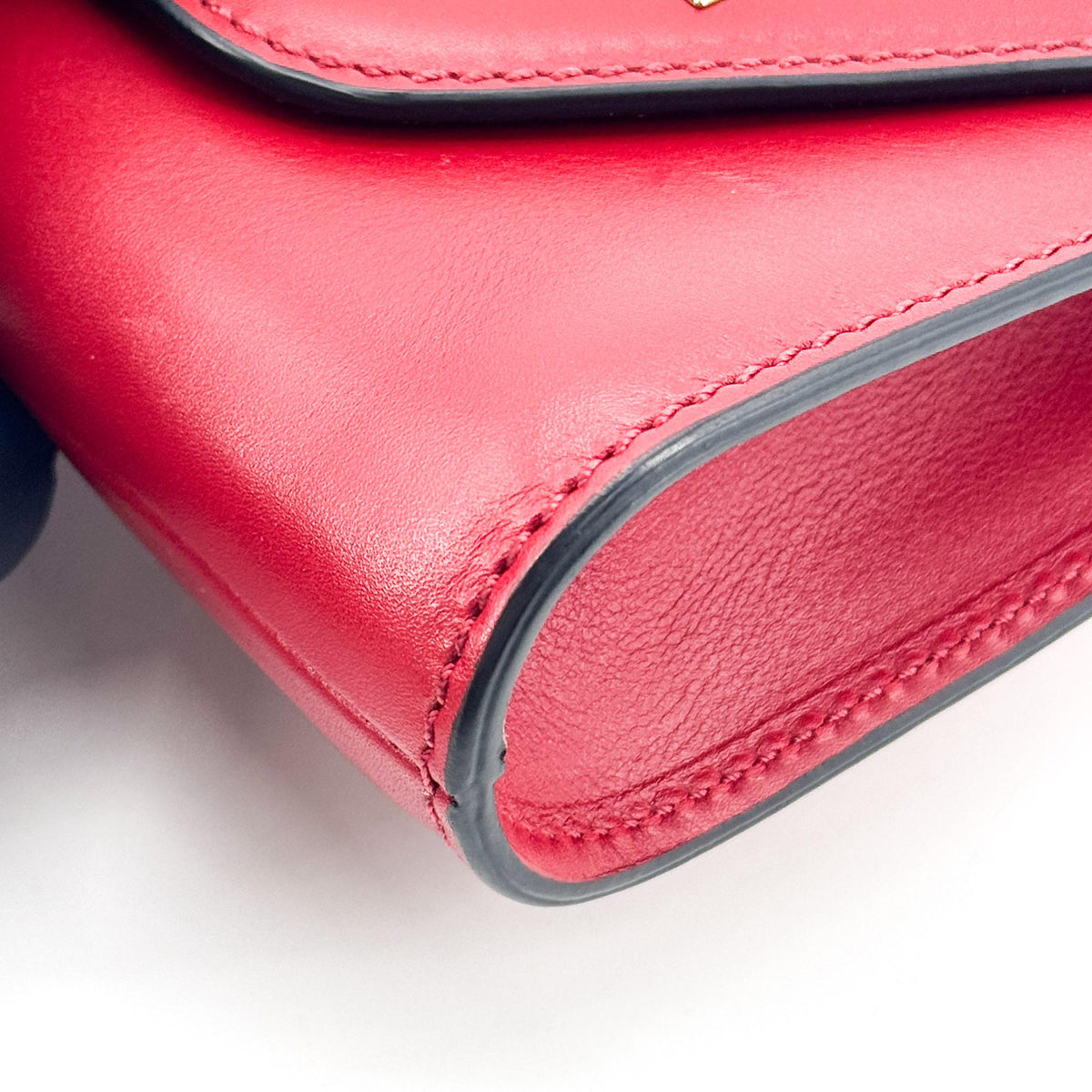 Valentino Garavani Demilune Clutch Studded Leather Red Leather Clutche & Pouche Bag (Pre-Owned)