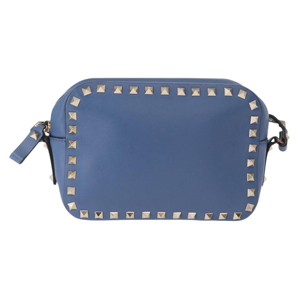 Valentino Garavani Rockstud Camera Leather Blue Leather Clutche & Pouche Bag (Pre-Owned)